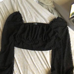 Cute long sleeve cropped shirt